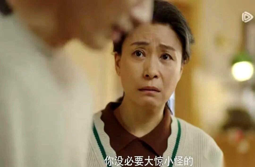 报了那么多班，花了那么多钱，
最后发现最大的作用，是给娃找了个地方托管。
扎心吧