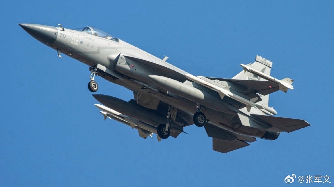 塞尔维亚战机挂中国导弹亮相 塞尔维亚媒体又有大消息！塞尔维亚米格—29战机挂载中