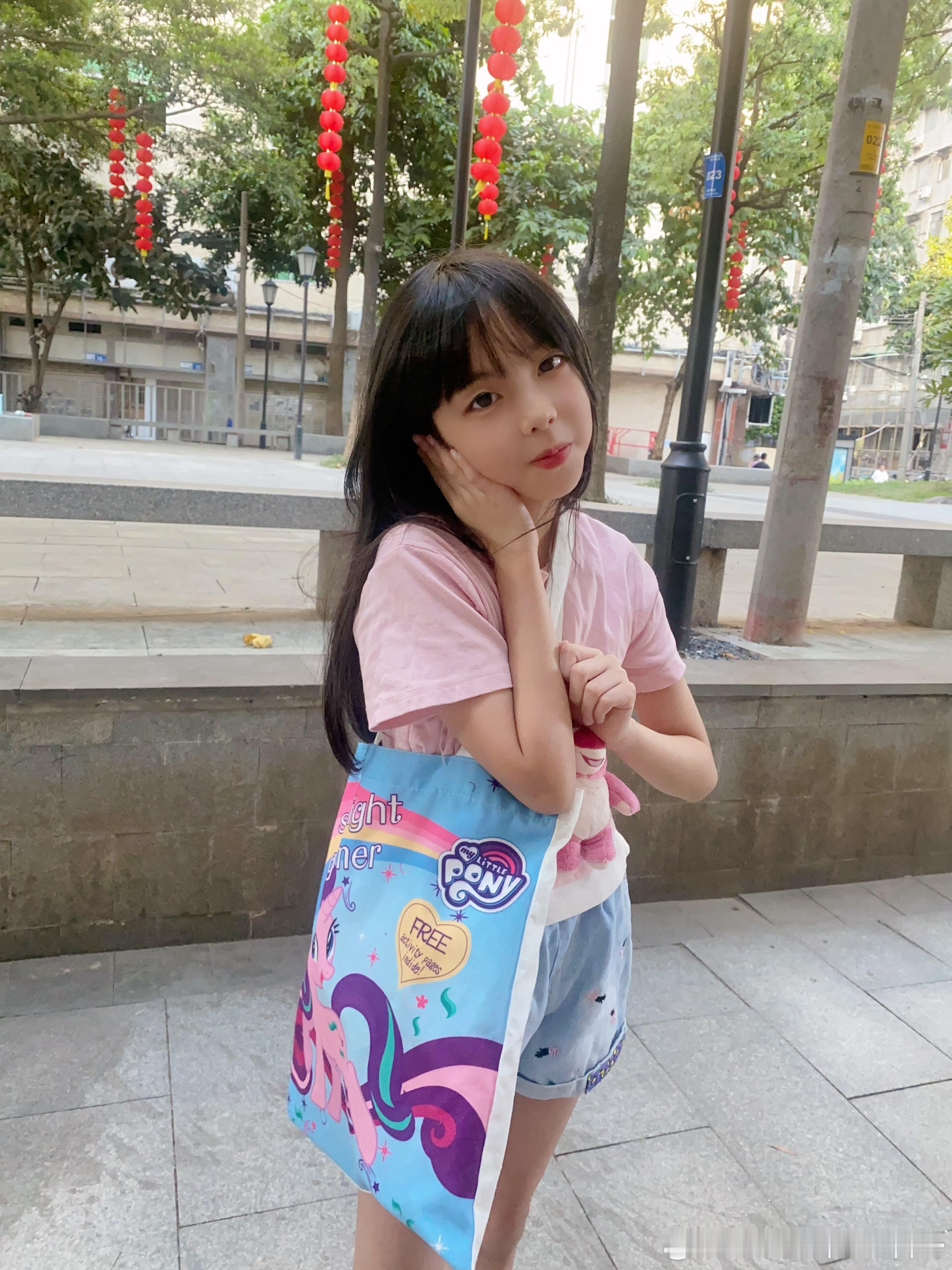 假期第二天🚶‍♀️溜个小公园👧#秋日运动挑战#  ​​​