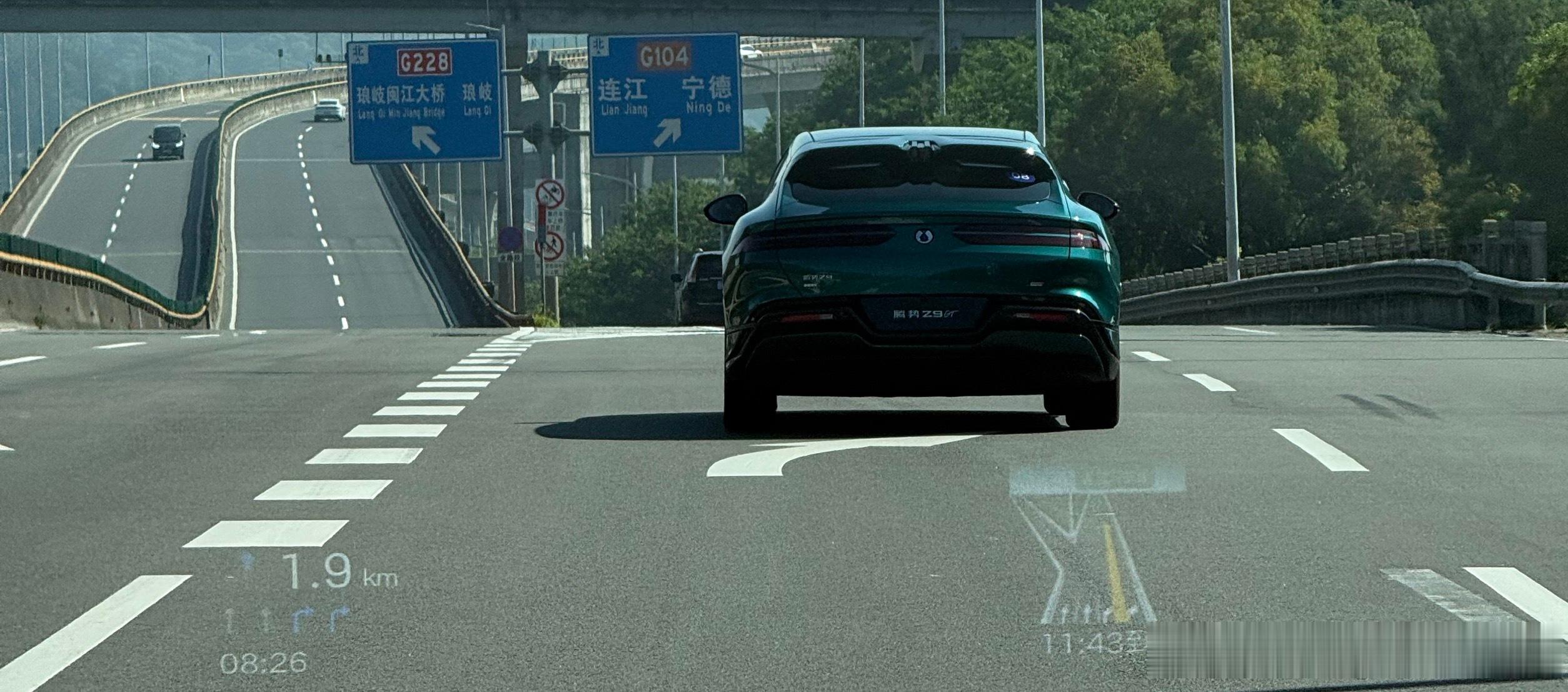 腾势Z9 GT 一如既往好看呐～大v聊车