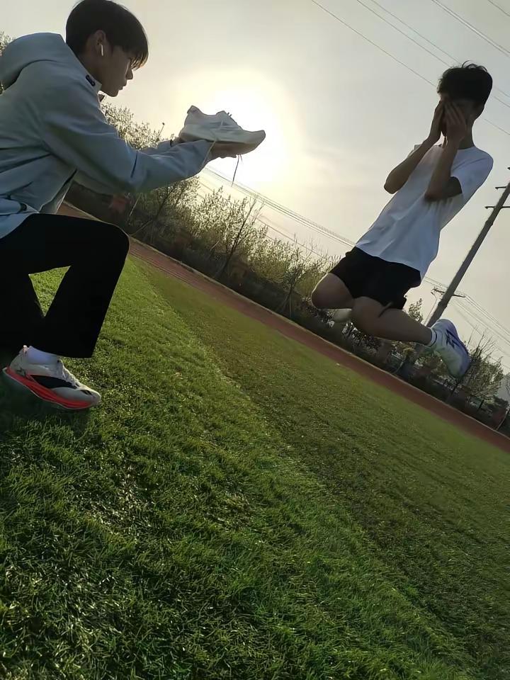一定要五克拉的钻戒吗 adidas Adizero Adios Pro 4不行吗