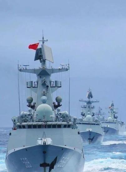 总有人说台海战争，要是美国敢插手，他们就必输，但这个观点很明显是错的，要是中国在