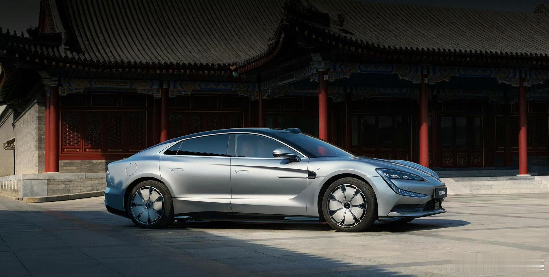 手握100万你会买什么国产车 仰望U7、尊界S800、红旗国雅，这三款应该都是百