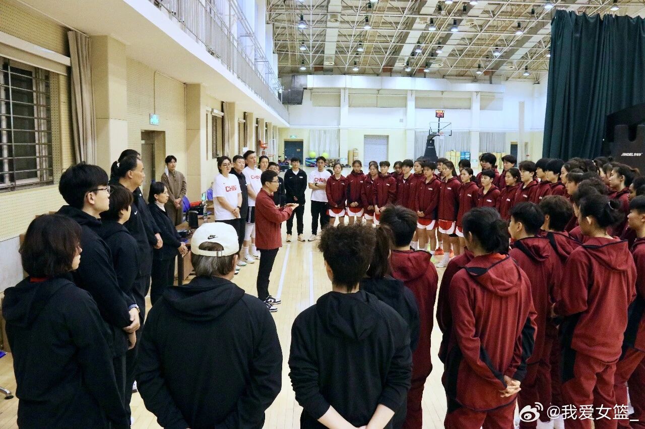 【中国U17、U18女篮冬训动态发布 全力冲刺国际赛场】今天下午，中国篮球协会更
