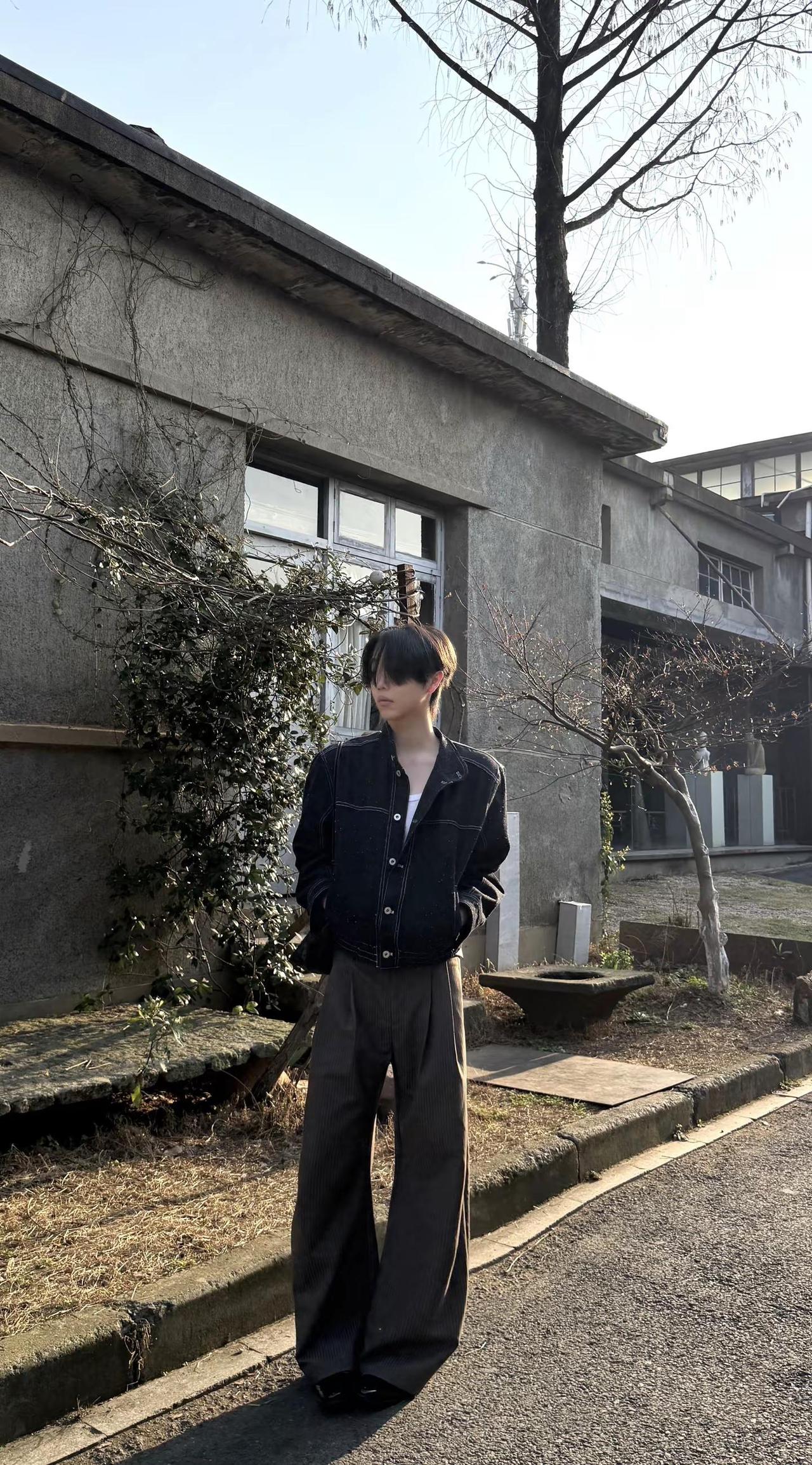 相似的地点和时间。