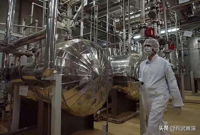 穆杰塔巴一锤定音，美以最后幻想破灭，伊朗人民这次铁了心：宁死不当亡国奴！

伊朗
