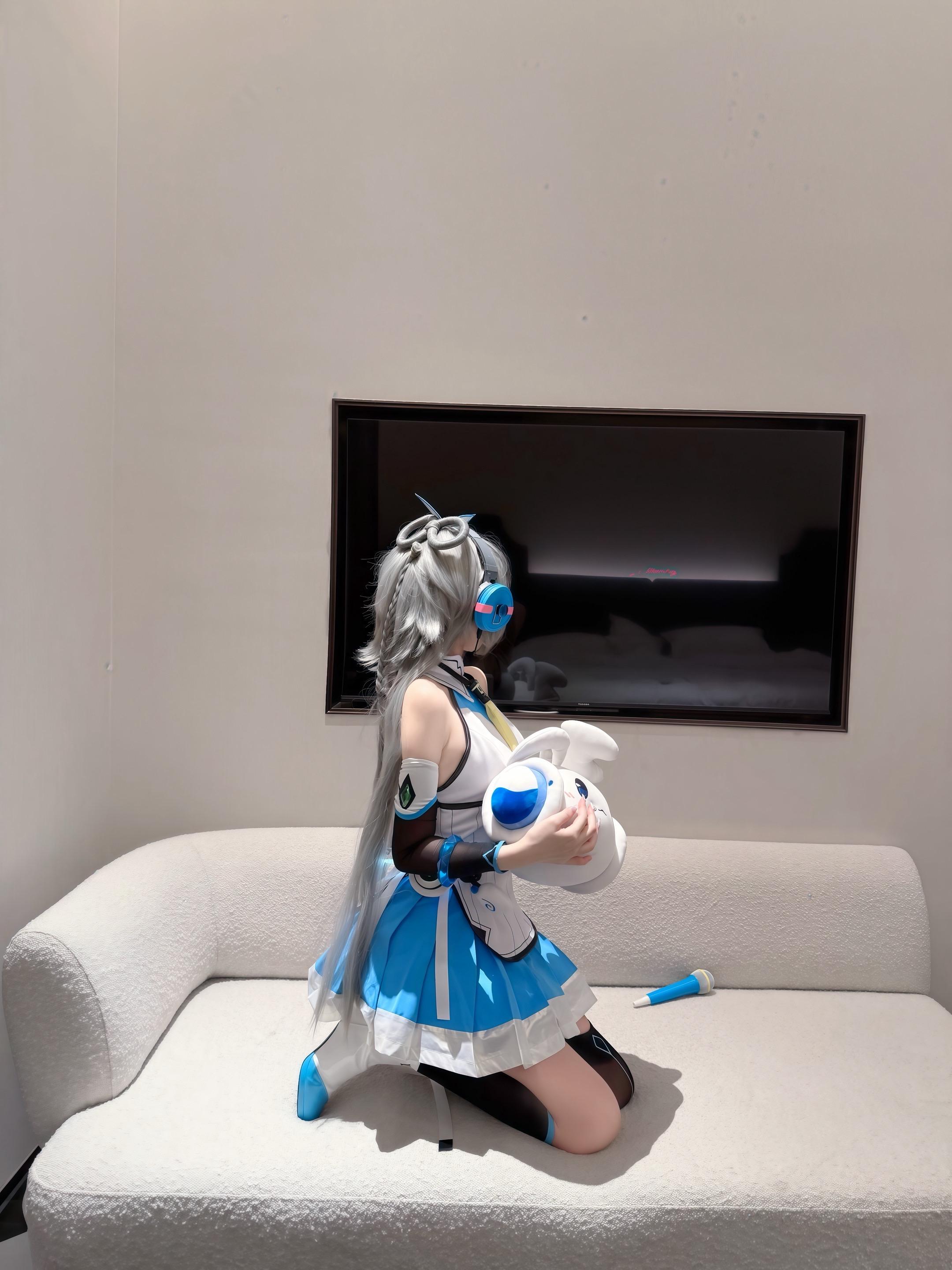 cos试衣 洛天依 洛天依v3公式服