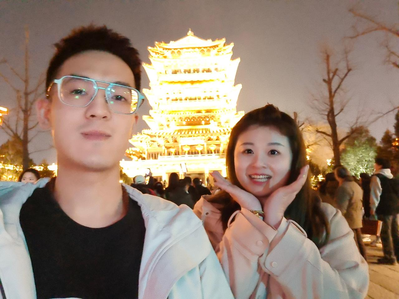 来自内蒙古乌兰察布的小伙和来自山东的姑娘相识相爱，来到呼和浩特结婚生子，原本以为