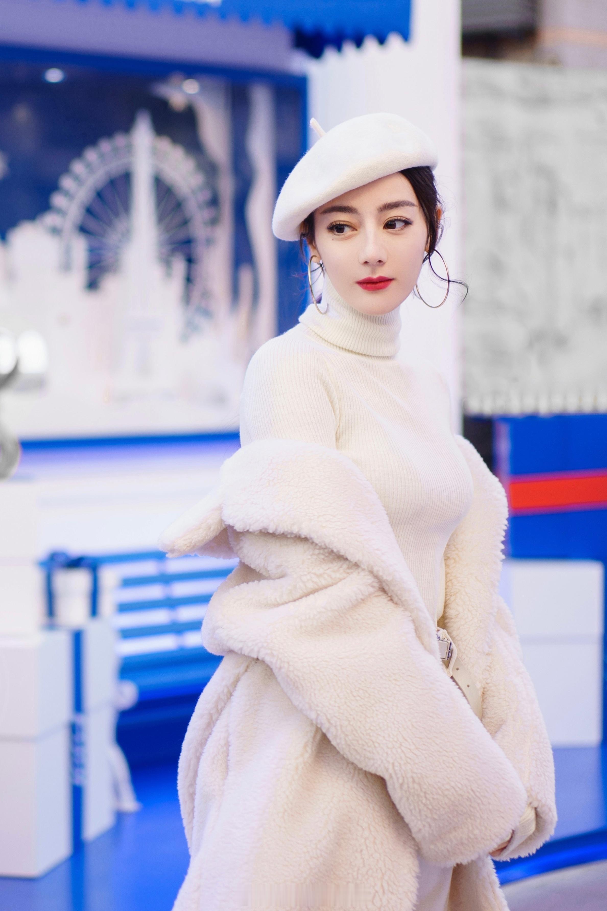 热巴二月行程迪丽热巴奶呼呼白毛衣巴巴2026越来越好