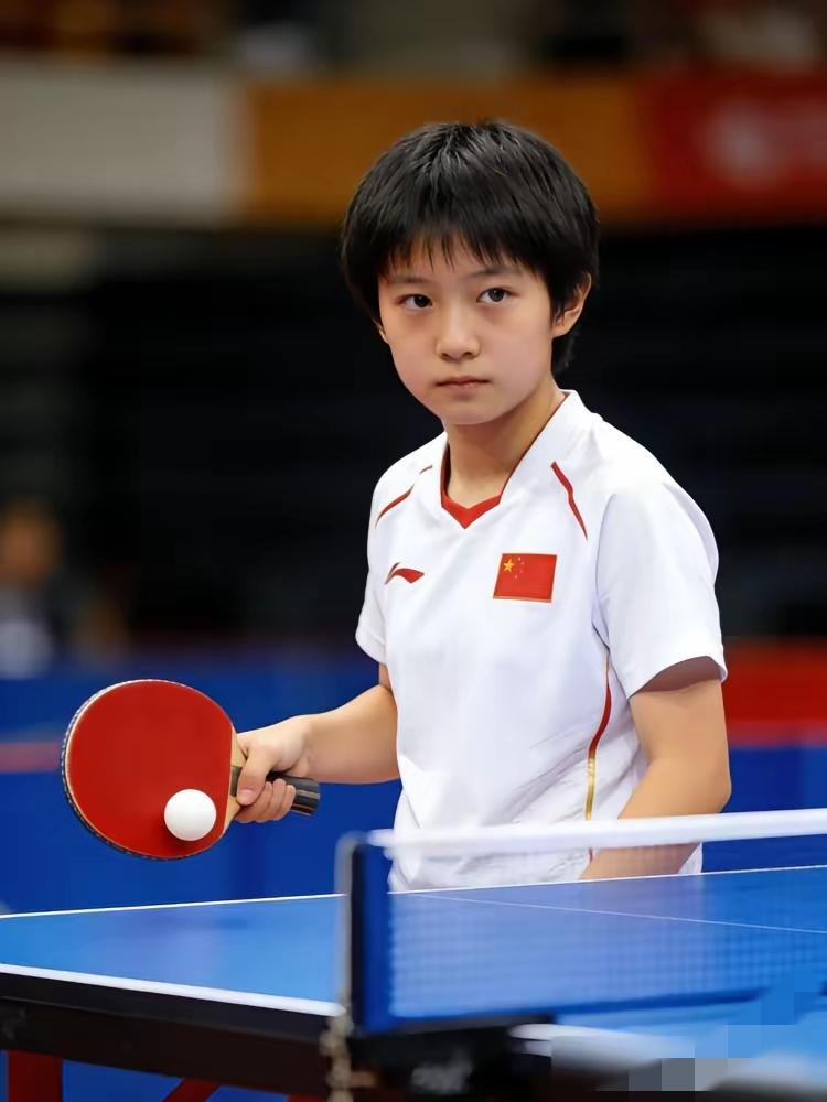 青岛又冒出来个乒乓好苗子！15岁姜依依直接炸翻欧洲赛场

8天拿下三项青少年冠军