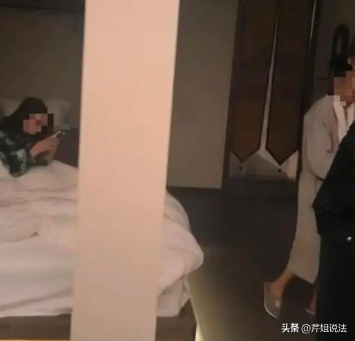 四川，男子在网上聊到一个女网友，互相加为好友，俩人想要做朋友。谈好了价格，女子就