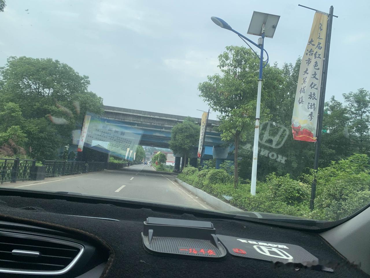 写作从无捷径可走，想要稳步进阶，离不开积累、实训与长期坚持。

日常读书做到广涉