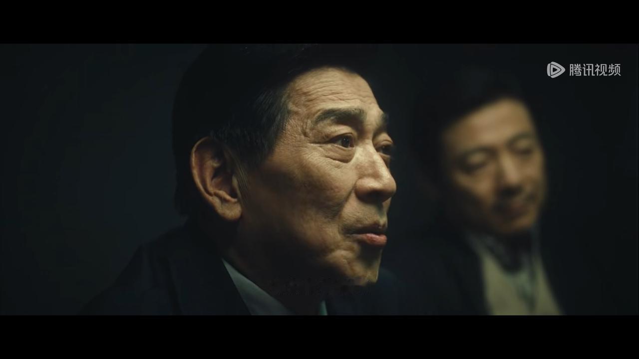 交锋郑桂平肯定是不相信林看山的，不管是语言上还是动作都不相信，老朱还在帮林看山说