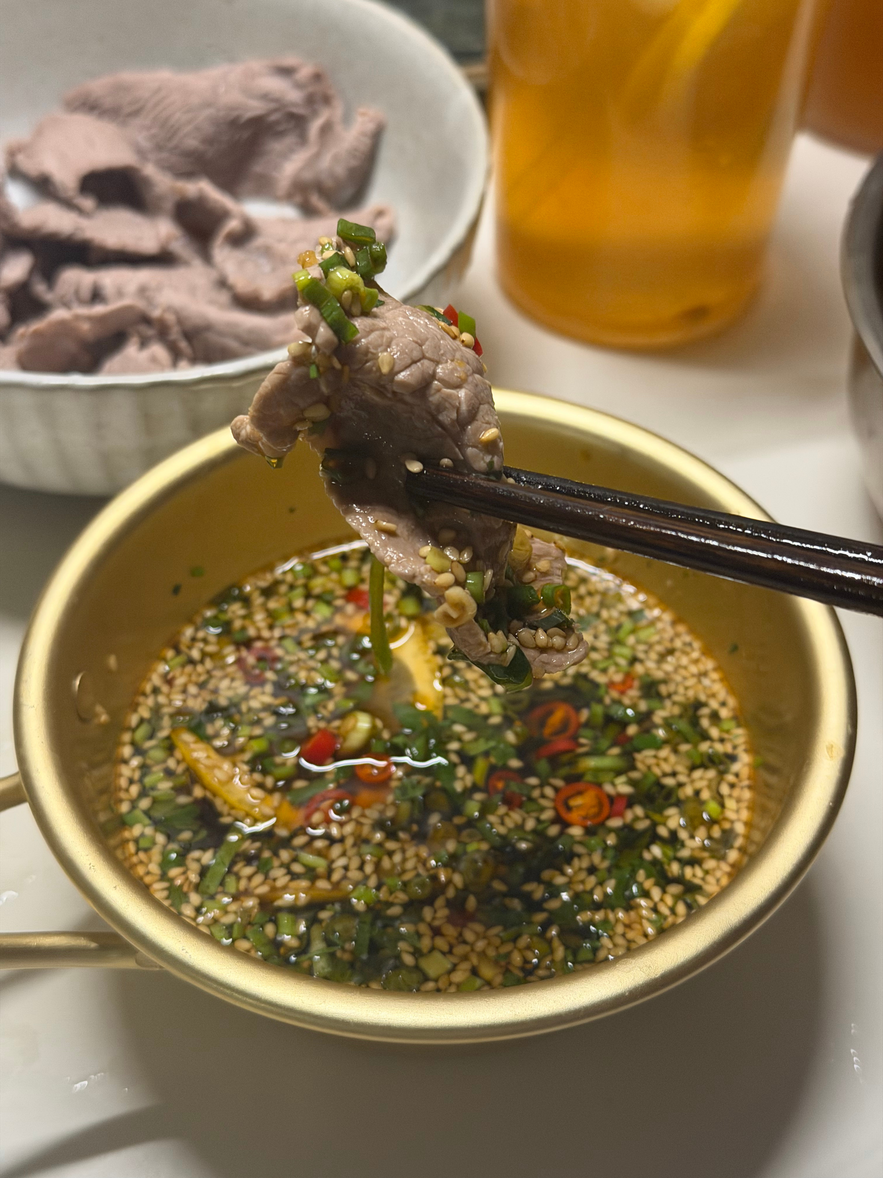 夏天是真没什么胃口，做了点泰式柠檬蘸水牛肉，随便吃吃🥢 