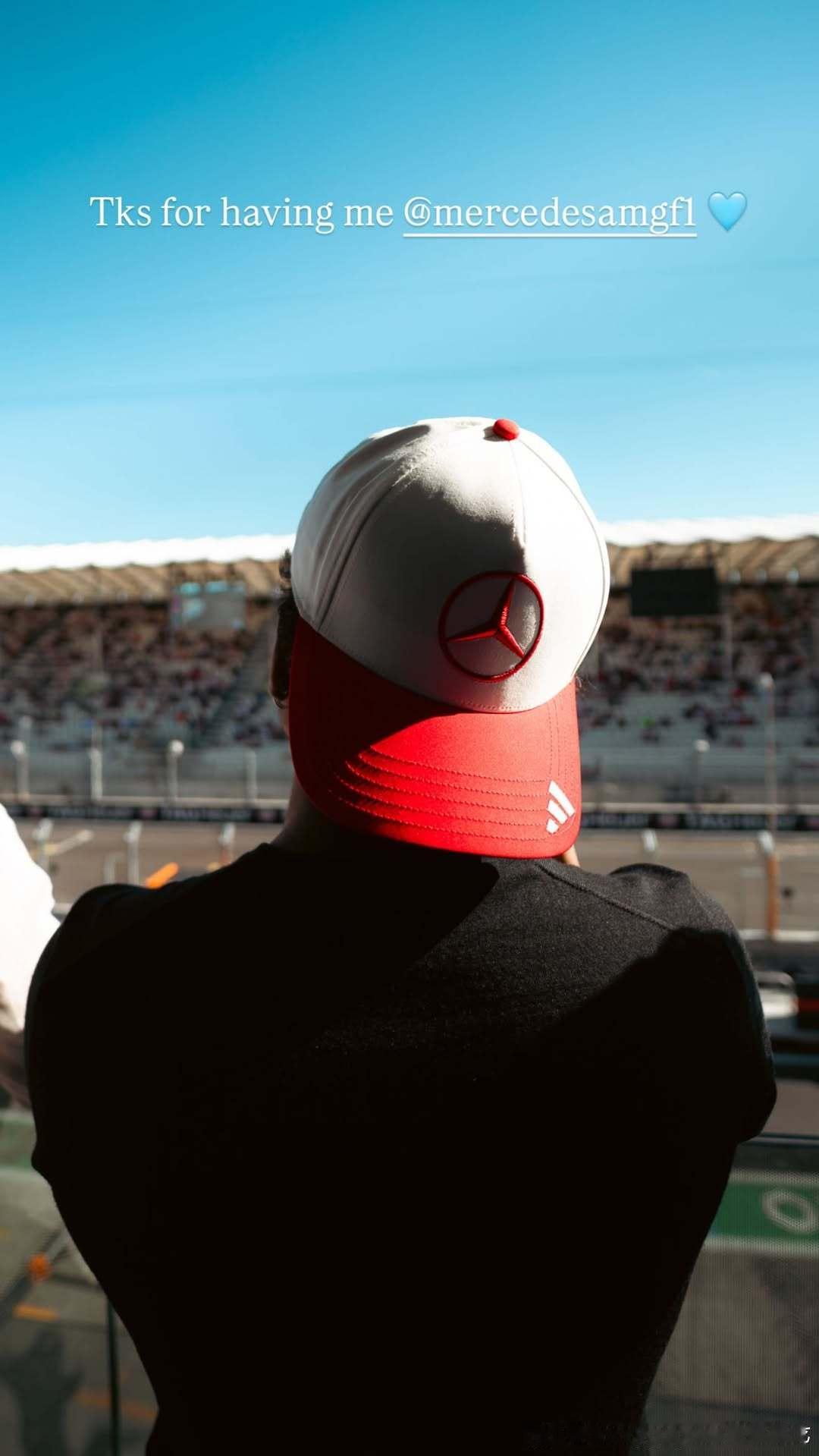 罗德里戈打卡F1西班牙大奖赛2026f1西班牙大奖赛皇马vs巴列卡诺 ​​​