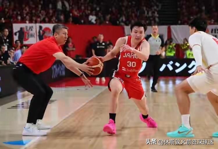 郭士强到底有没有触碰球呢？？？