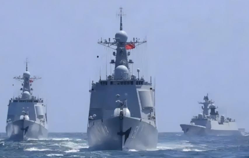 即刻宣告，若日本军舰再妄图穿越台湾海峡，将被视作侵略行径，中方必将予以击沉。日本