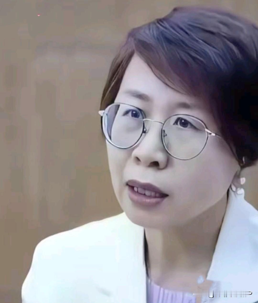 瑞典在咱们法律界埋雷埋了20多年，这事儿真是越想越不对劲。

近几日赵宏这波节奏