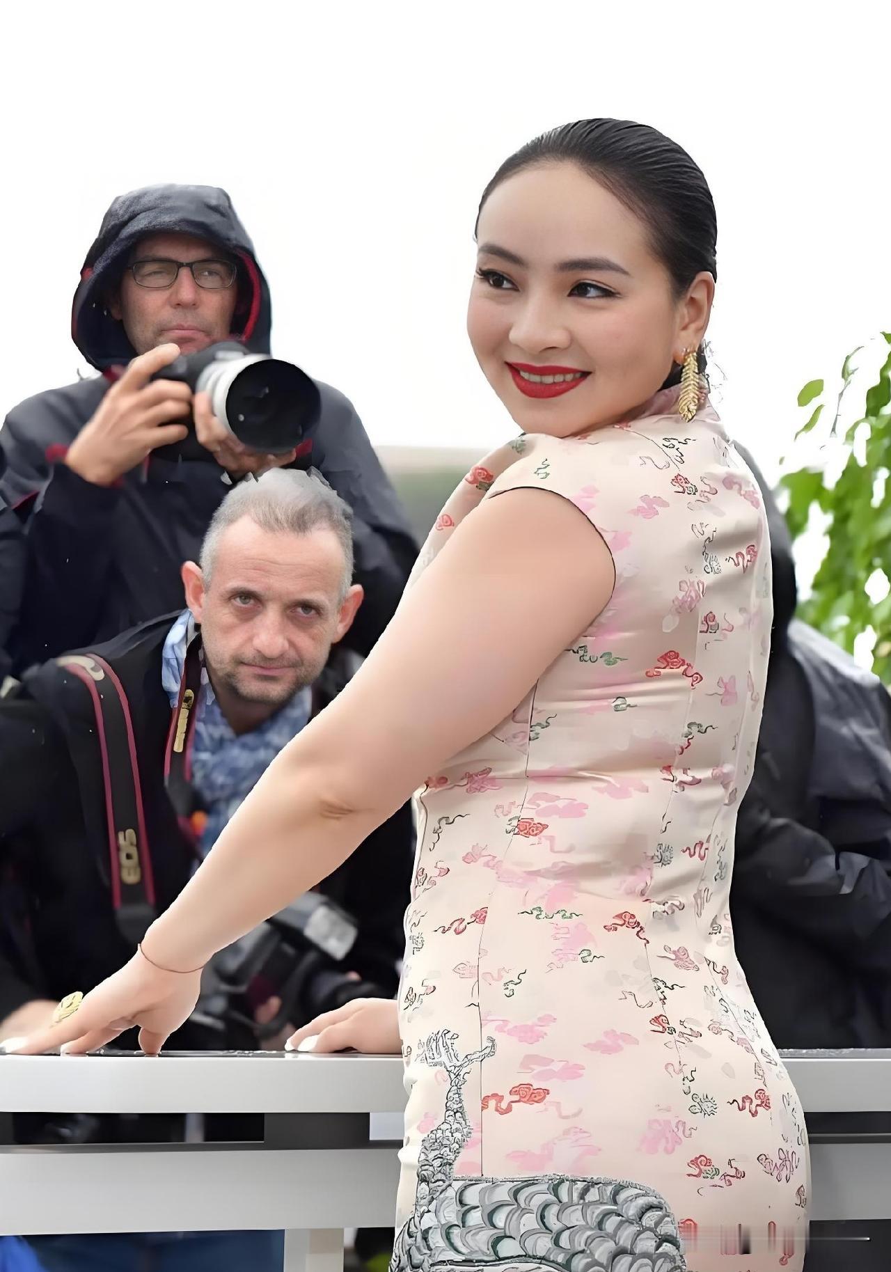 我说咋这么眼熟，

就《悬案》演甘翠娣这女演员，

她不就是在陈道明和王志文演的