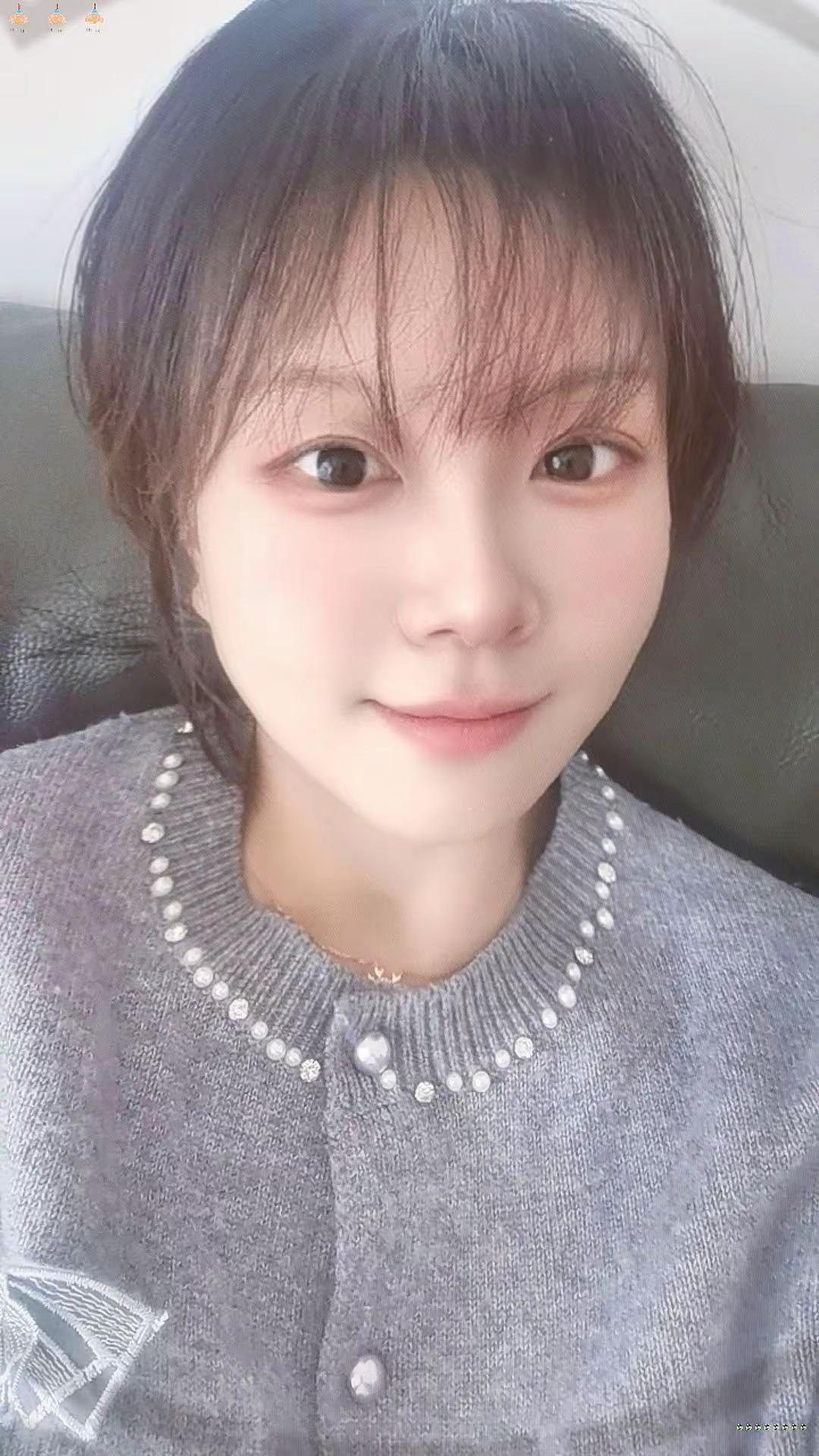 凡俗世皆幻相……唯一不是幻相的事情，就是你认为对的事情。做自己，因为别人都有人做