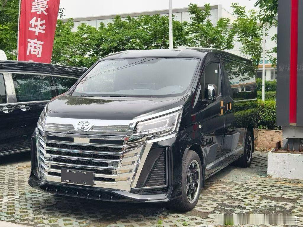 丰田莎尔法  汽油 丝绒座椅 并道辅助 手动座椅 智能卡 一键启动 自动空调 大