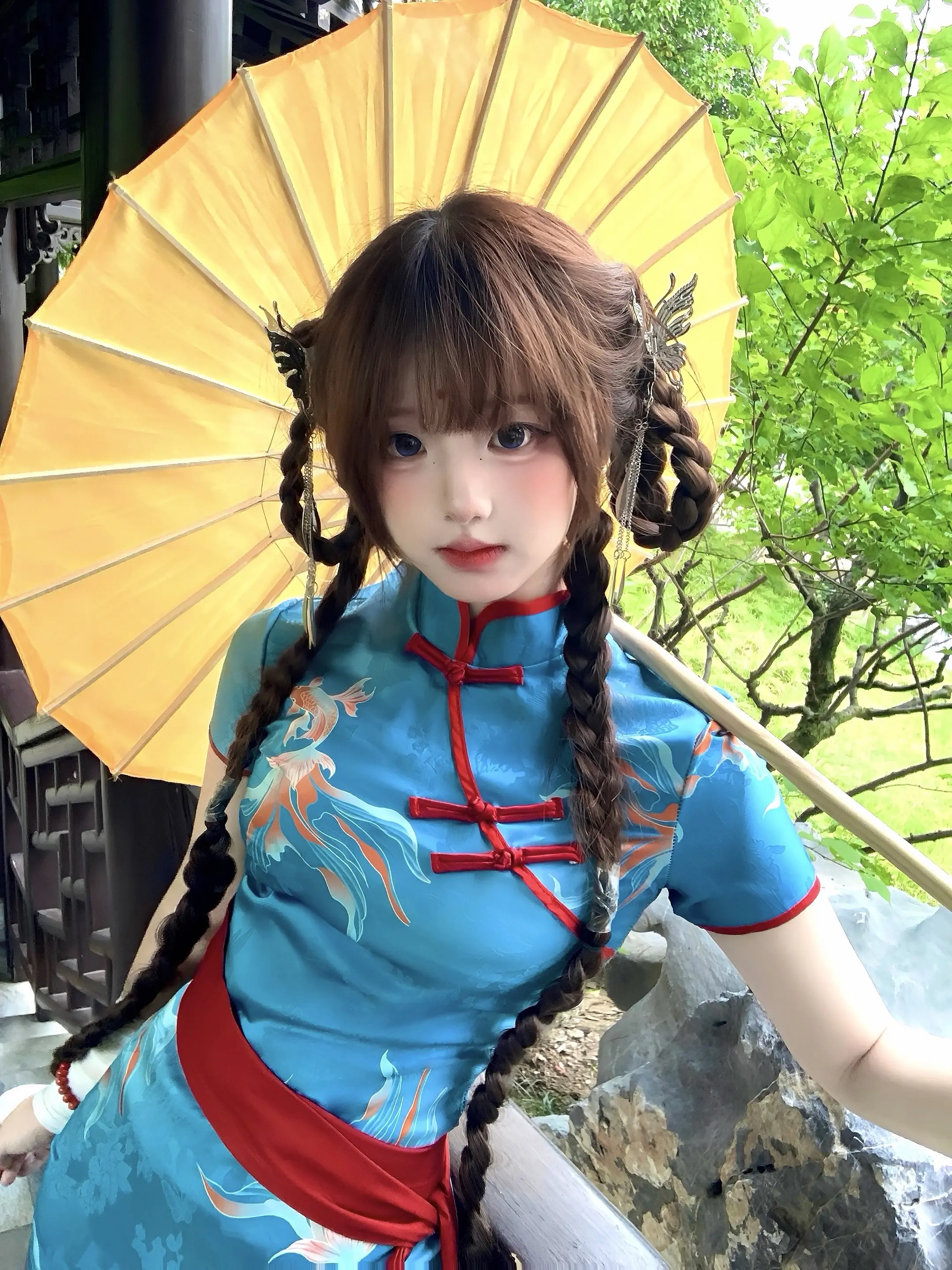 “师妹 这招叫做一伞罡风吞九州”