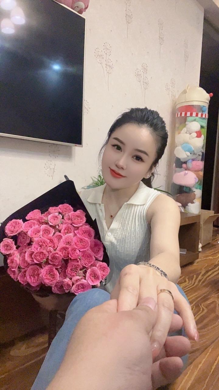 有时无理取闹，有时耍小脾气，但是很好哄呀！