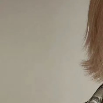 宮脇咲良 0000人生路上，要学会善待，善待他人，可以让人生走得更远；善待自己，