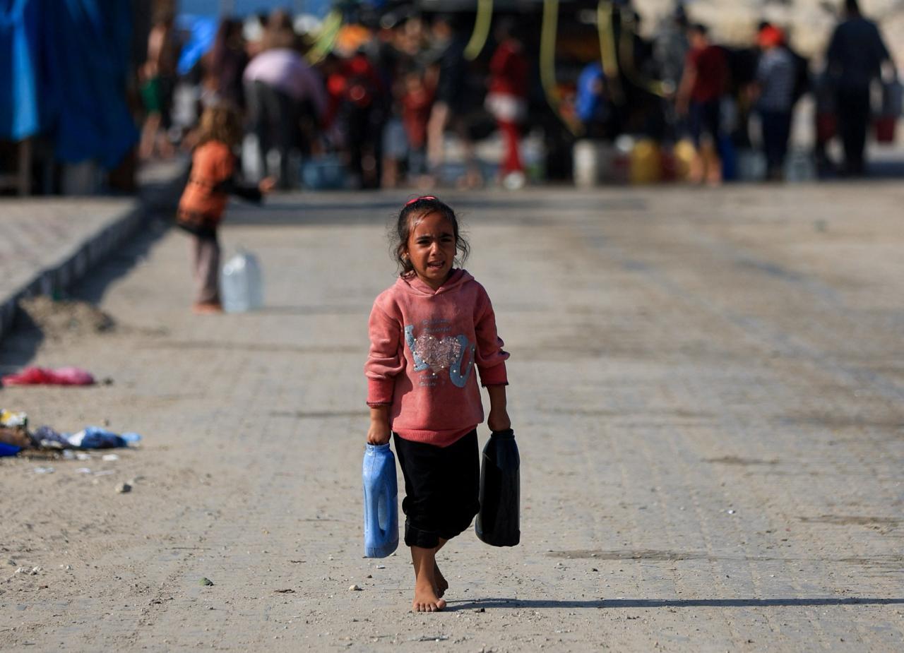 尽管以色列声称停火，联合国儿童基金会警告，加沙地带每天仍有近两名未成年人被杀。自