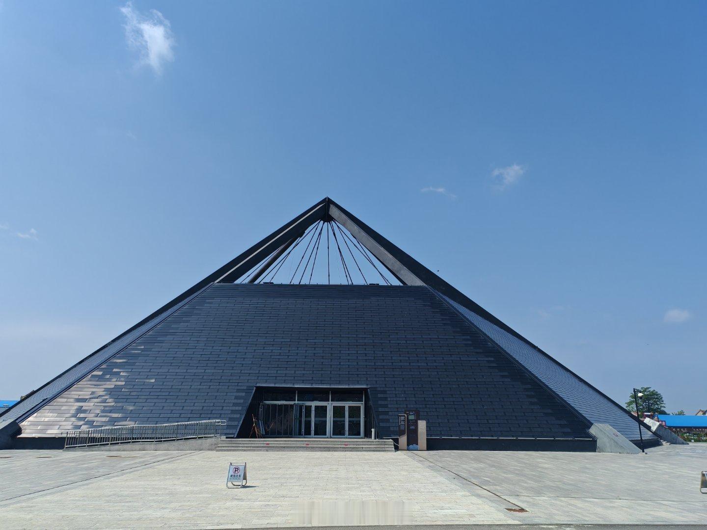 中国大运河淮北 柳孜运河遗址国家文化公园，它是以千年运河遗址为基底打造的大型文化