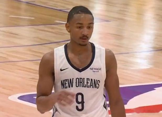 NBA赌城夏季联赛，鹈鹕首节25-24领先森林狼。第一节，鹈鹕球员、湖人旧将巴夫
