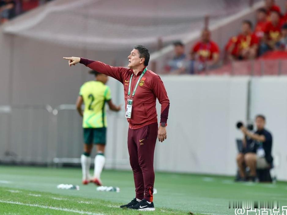 U23国足也可以踢出攻势足球…和越南队赛前，绝大多数人都认为U23男足会继续苟，