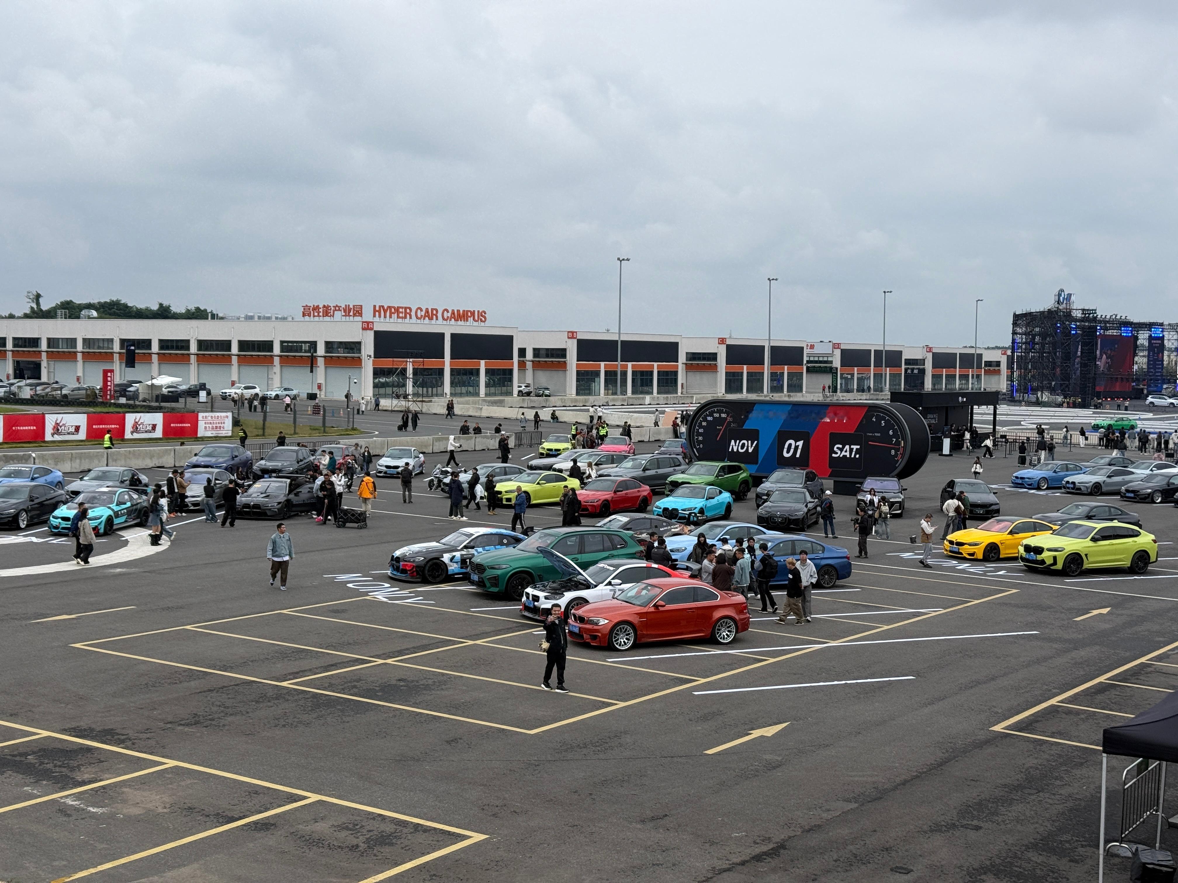 今天再次沉浸在M的海洋之中，躁起来[哈哈]我与汽车的日常  ​​​