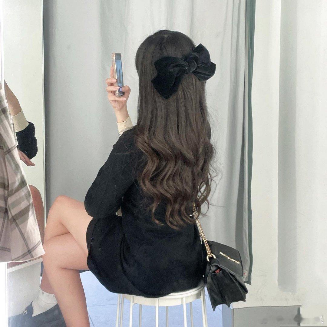 谁喜欢坏坏的女友。 