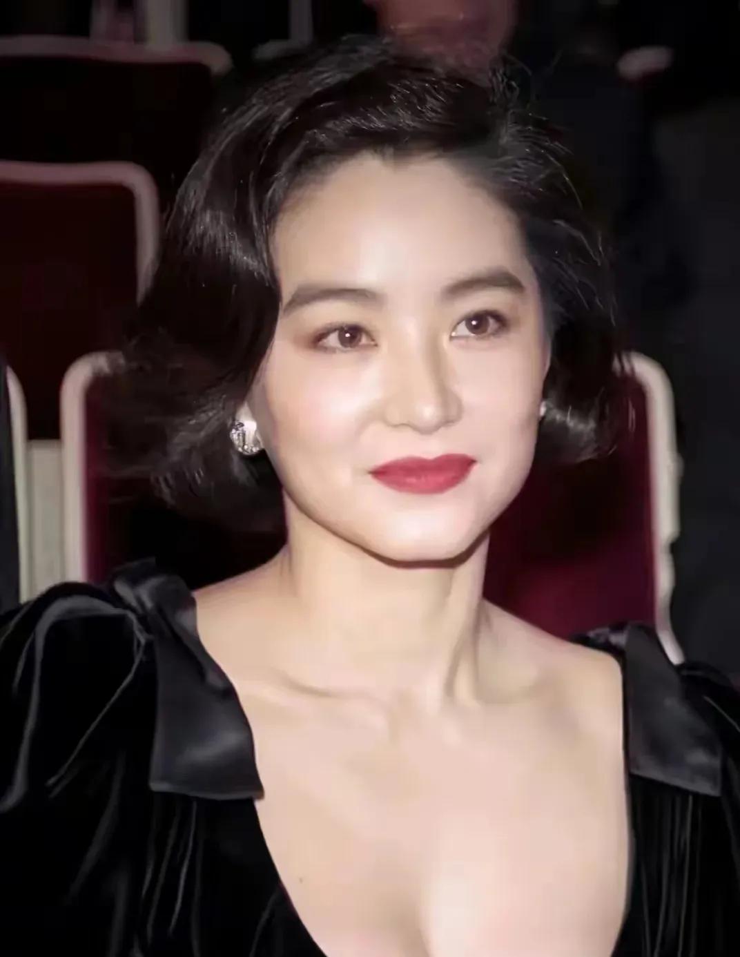 中国的15位绝世大美女

1.绝美-杨采妮
2.绝美-舒淇
3.绝美-黎姿
4.