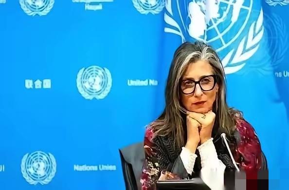 联合国里，终于来了个狠人。
一个叫阿尔巴内塞的女人，当着全世界的面，把一份报告直