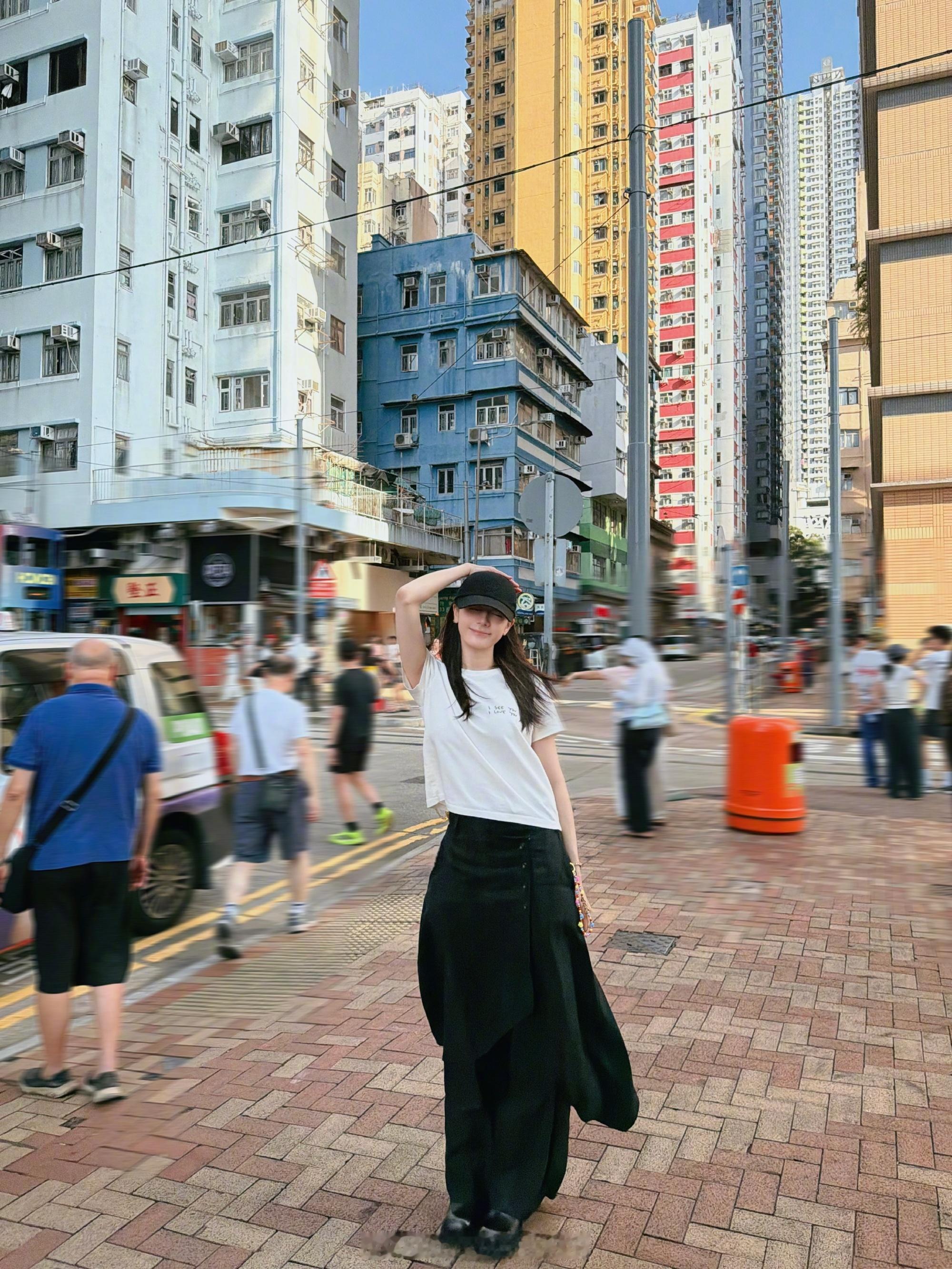 迪丽热巴给路人打码太可爱了 