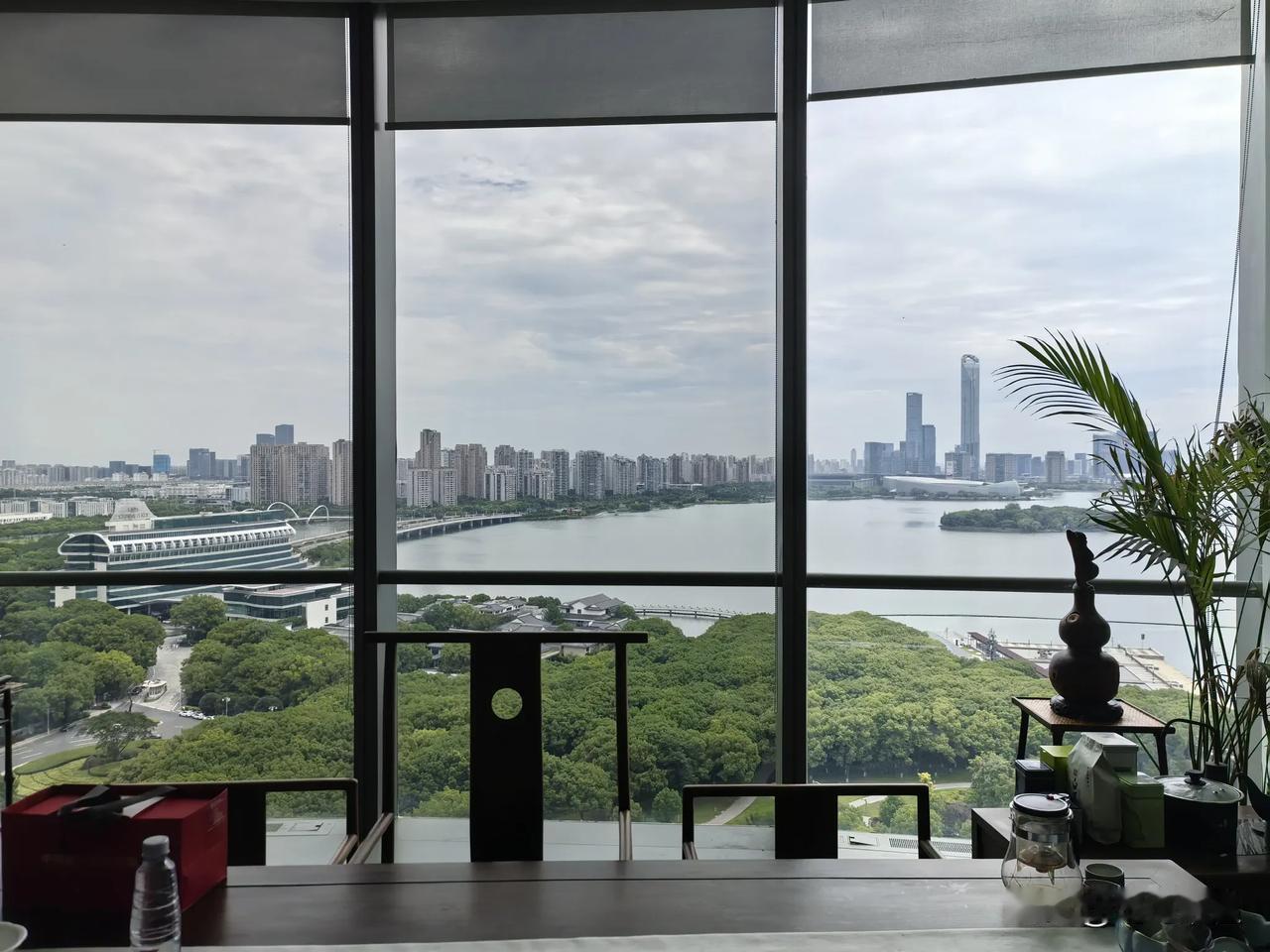 分享一张最近随手拍的照片