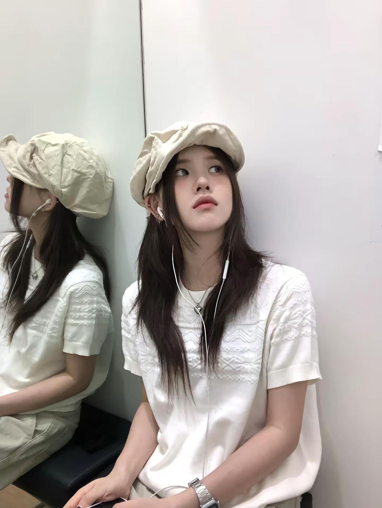 我把我每天的24小时都送给你。你会不会嫌多啊双鱼座 穿搭日记 白色系