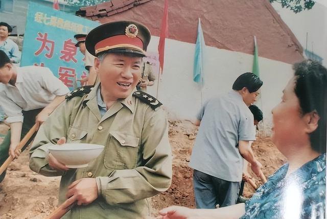 上世纪80年代中期，厦门特区扩至全岛，建设势头正猛，地方干部找到31军政委宋清渭