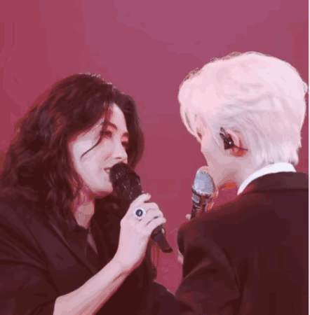 这一次，被当众深情拥抱的张柏芝，又被议论了！

8月2日，香港演唱会现场，29岁