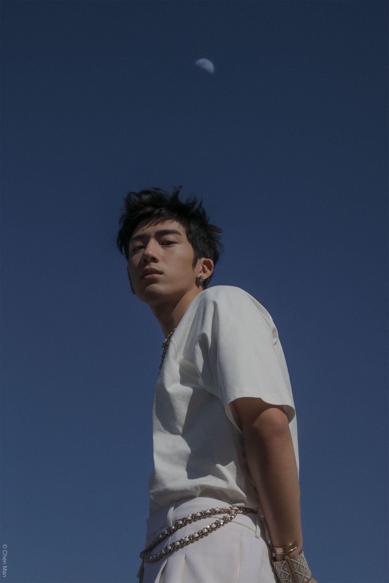 井柏然你神图有了 井柏然神图轻轻松松有了，硬照天才不是说说而已。清冷松弛感拿捏到