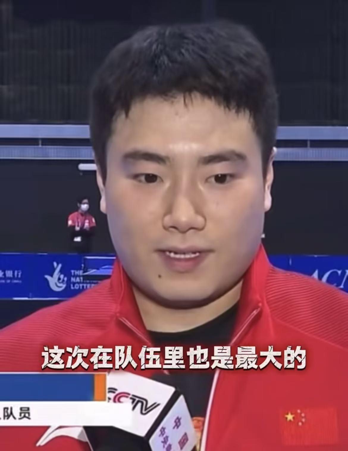 梁靖崑天生自带的喜感，不知道为啥一看他就想笑，他的路人缘都特别好。现在一看他，就