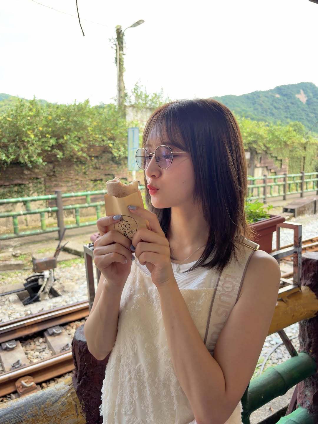 山根绮