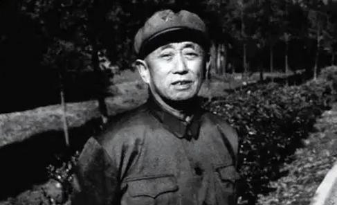 1979年，一代名将郑维山最终因为生活低头了，他给昔日领导人徐向前写了一封信，告