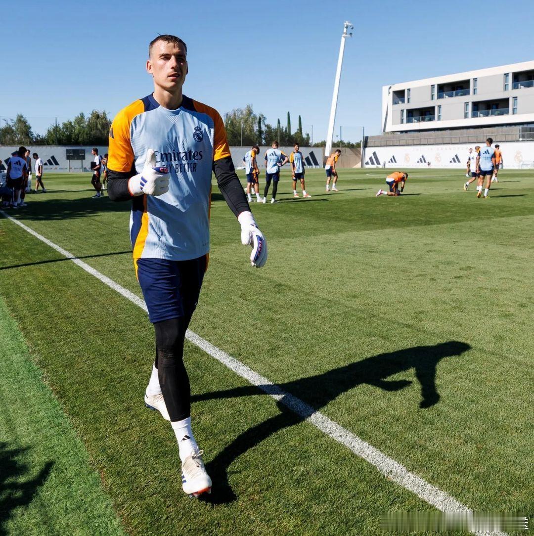 卢宁: 😉👍⚽️#HalaMadrid# ​​​