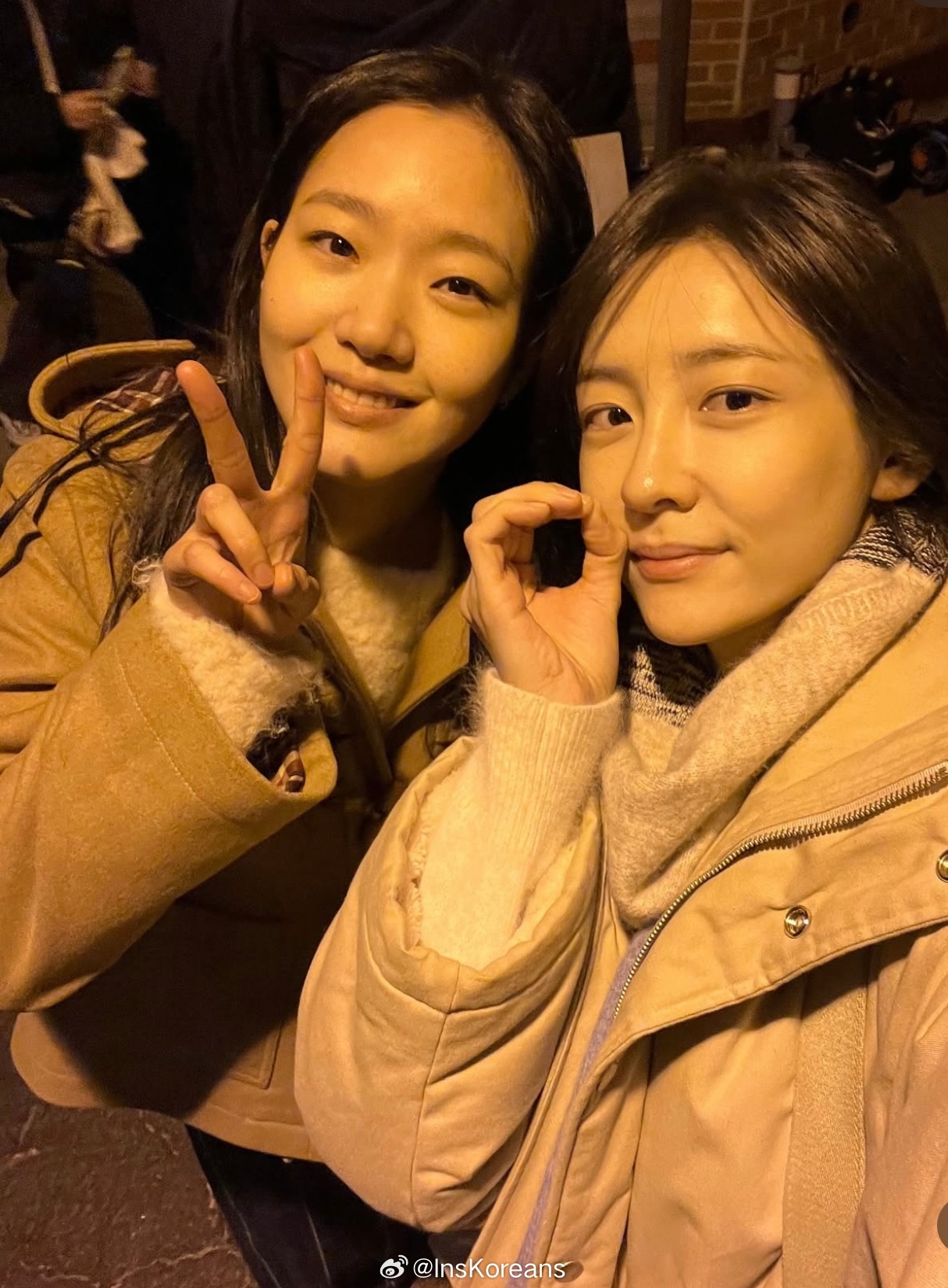 金高银 金高银新剧和朴智炫合作两位皮肤都挺好的到时候可以追一下剧讲的是友情的 ​