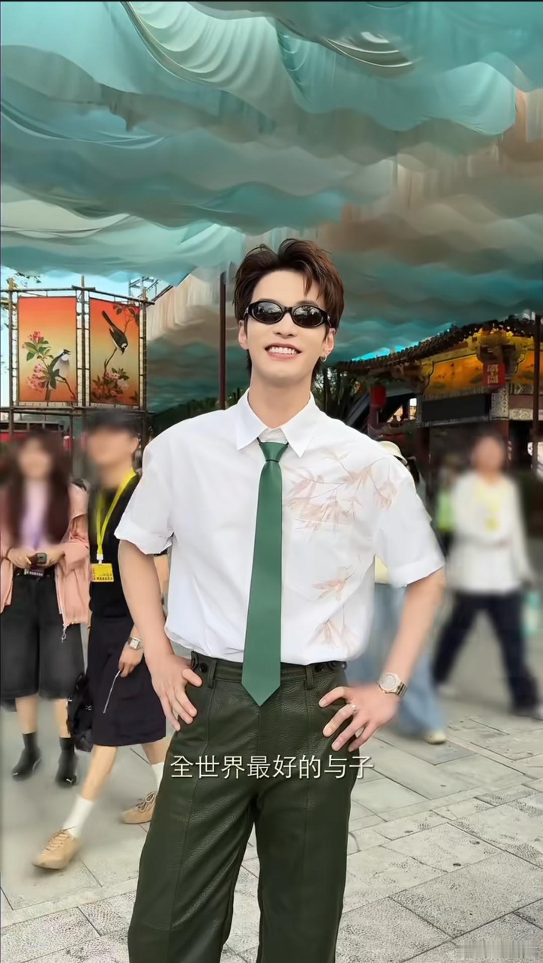 哈哈哈哈哈哈哈  哥哥你是要笑死我们吗 