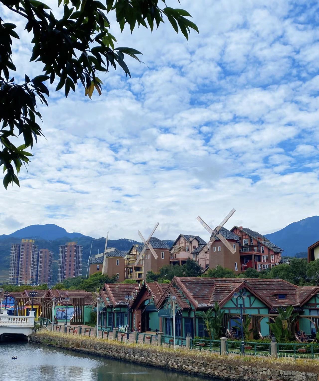 附近吃喝玩乐优惠团购清单放视频左下角啦五一去哪儿 五一假期热门旅游目的地 河源巴