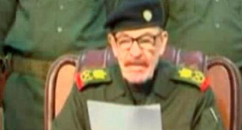 悬赏一千万美元，出动特种部队、无人机和卫星，美军找了他十几年都没抓到。这期间，数